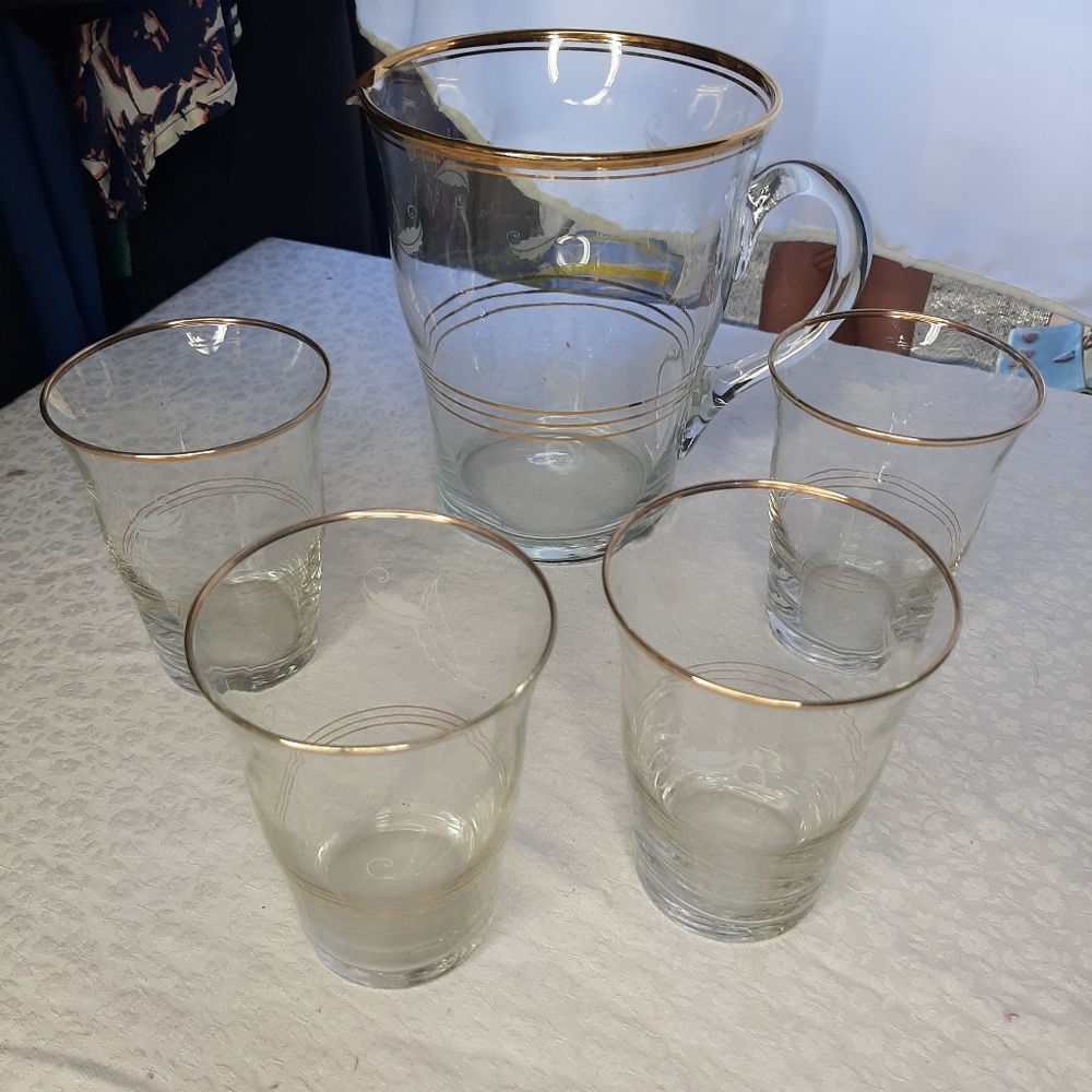 Vintage pitcher and 4 glasses